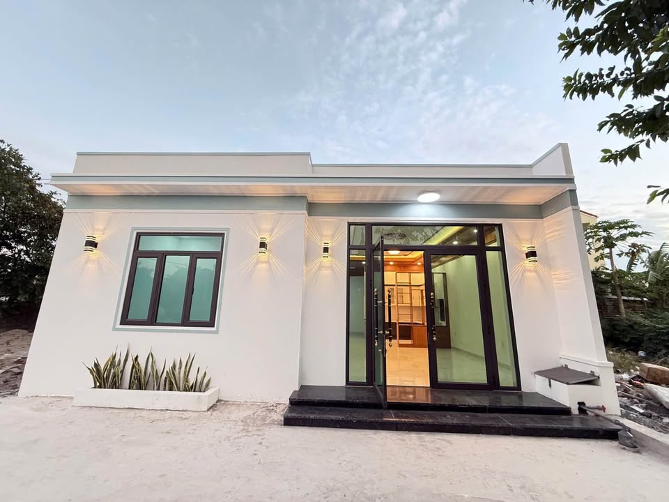 Nhà cấp 4 Ninh Dương, Móng Cái 95m² giá 2 tỷ - Cơ hội sở hữu ngay!