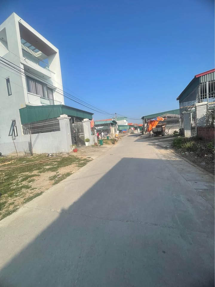 Đất nền 195m² Thôn 1, Phường Hà An, Quảng Yên - Đường lớn thuận tiện đầu tư!