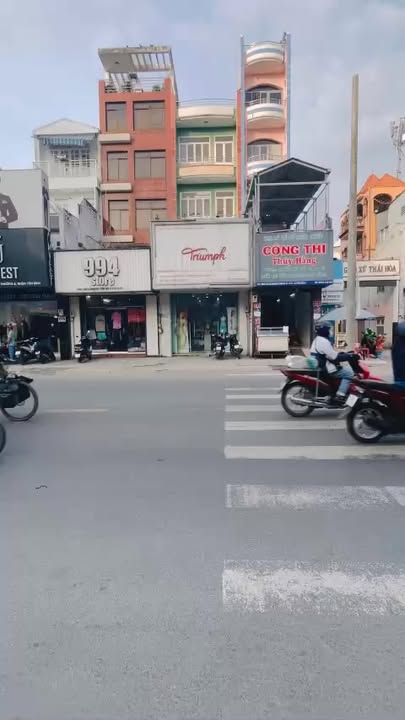 Nhà FrontHouse Cách Mạng Tháng 8, Tân Bình 79m² giá 25 tỷ - Cơ hội đầu tư sinh lời hấp dẫn!