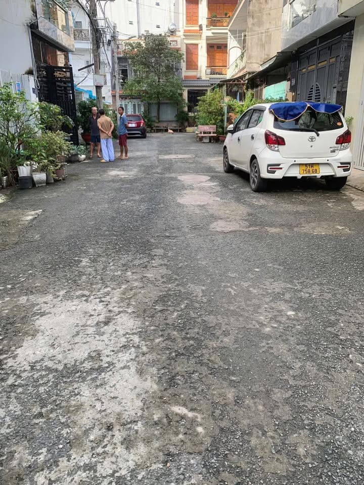 Nhà 2 tầng hẻm Tô Ký, Quận 12, giá 7.7 tỷ - Đối diện ĐH Giao thông Vận tải!