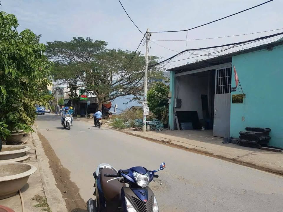 Nhà xưởng tại Bình Hưng Hòa B, Bình Tân 456m² giá 23.5 tỷ - Tiềm năng sinh lời cao!