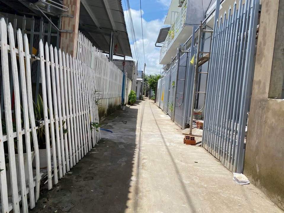 Đất nền Khóm 1, Phường 9, TP Trà Vinh 52m² giá 299 triệu - Đường lớn, dân cư đông đúc!