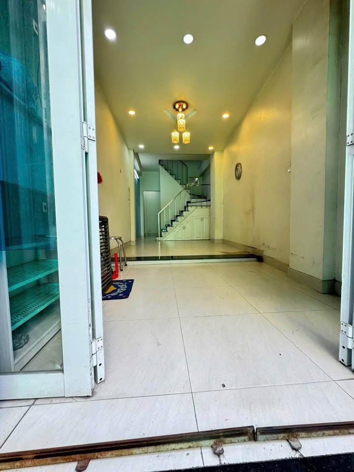Nhà phố Huỳnh Tấn Phát, Quận 7, 31.9m² giá 4.5 tỷ - Sẵn sàng vào ở!