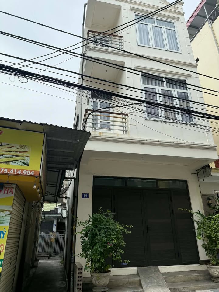 Nhà mặt tiền kinh doanh tại Yết Kiêu, Hạ Long 104m² giá 9.8 tỷ - Cơ hội đầu tư sinh lời!