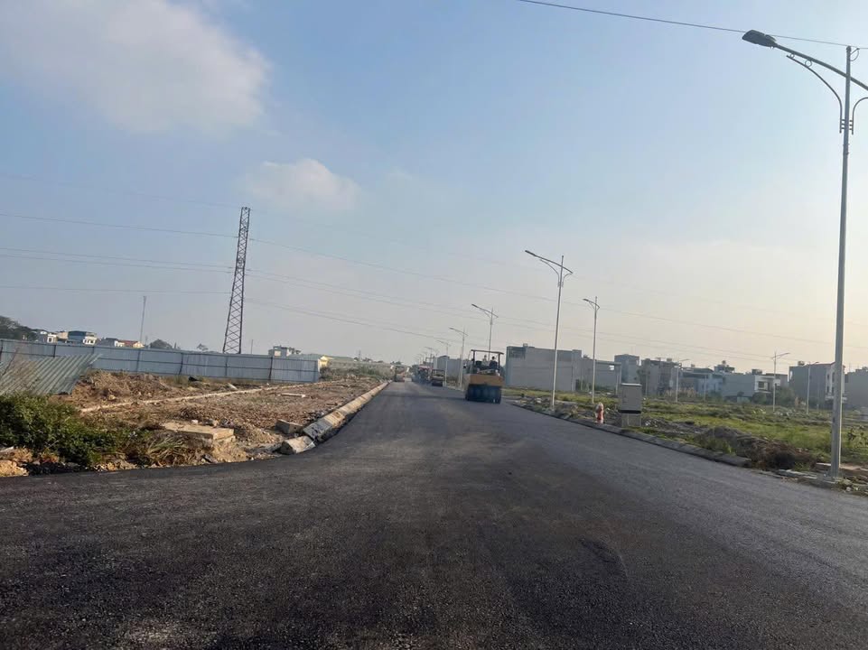 Đất nền tái định cư Liêm Chung 90m² giá thỏa thuận - Hướng Đông, mặt tiền 5m