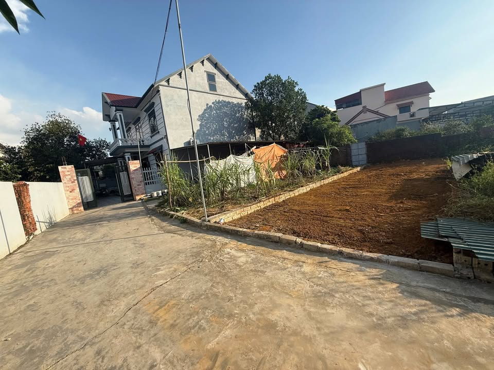 Đất nền Thôn 2, Hạ Bằng 63,6m² giá thỏa thuận - Cơ hội đầu tư hấp dẫn!