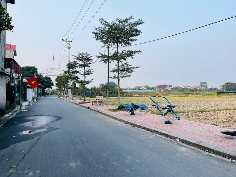 Đất nền thôn Bảo Tháp, Quang Minh 73m² giá 2 tỷ - Tiềm năng tăng giá cao!