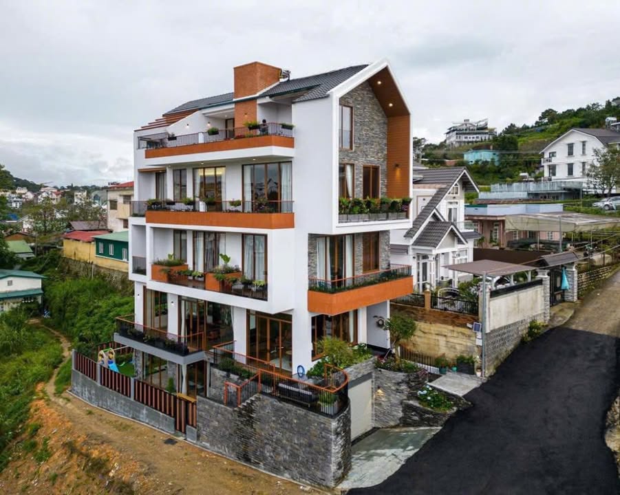 Villa Đà Lạt 7 phòng ngủ giá thỏa thuận - Thiết kế Bắc Âu sang trọng