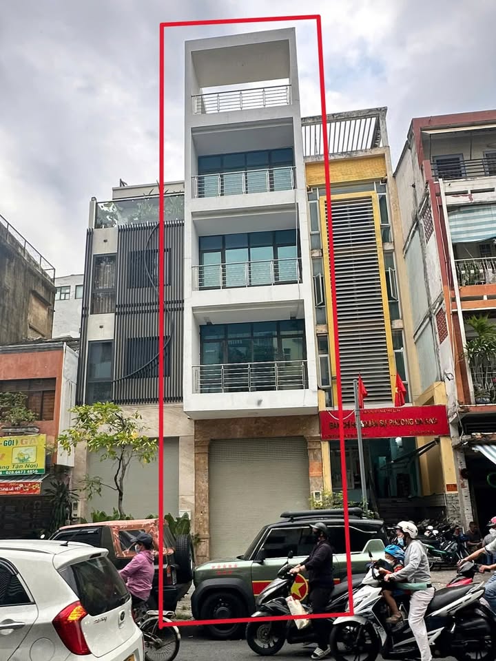 Mặt tiền cho thuê tại quận 1 - Nhà 5 tầng thang máy, diện tích 88m², giá chỉ 65 triệu/tháng!