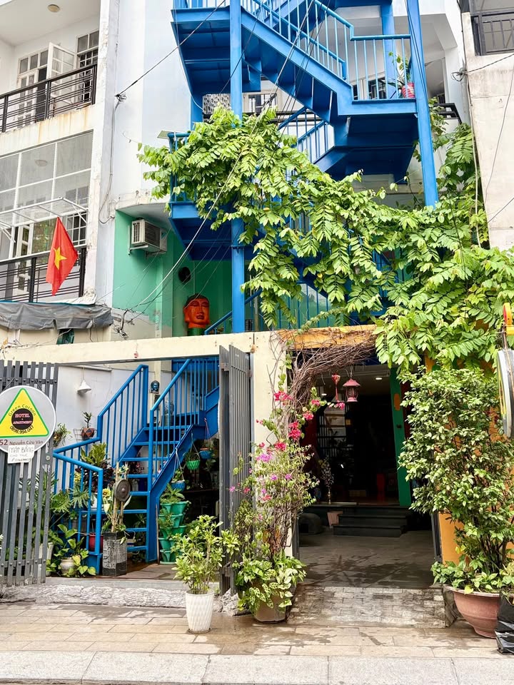 Cho thuê mặt bằng mặt tiền tại 52 Nguyễn Cửu Vân, quận Bình Thạnh - Giá chỉ 11 triệu/tháng!