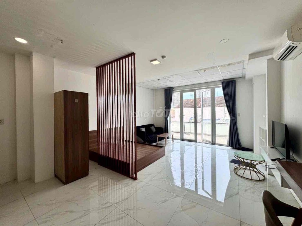 Căn hộ cao cấp 40m² Phan Đăng Lưu - Giá 6.8 triệu, sẵn sàng vào ở!