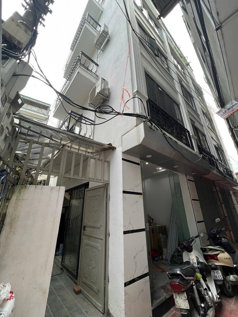 Bán nhà Đền Lừ, Hoàng Mai 42m² giá 7.65 tỷ - Lô góc ô tô đỗ gần