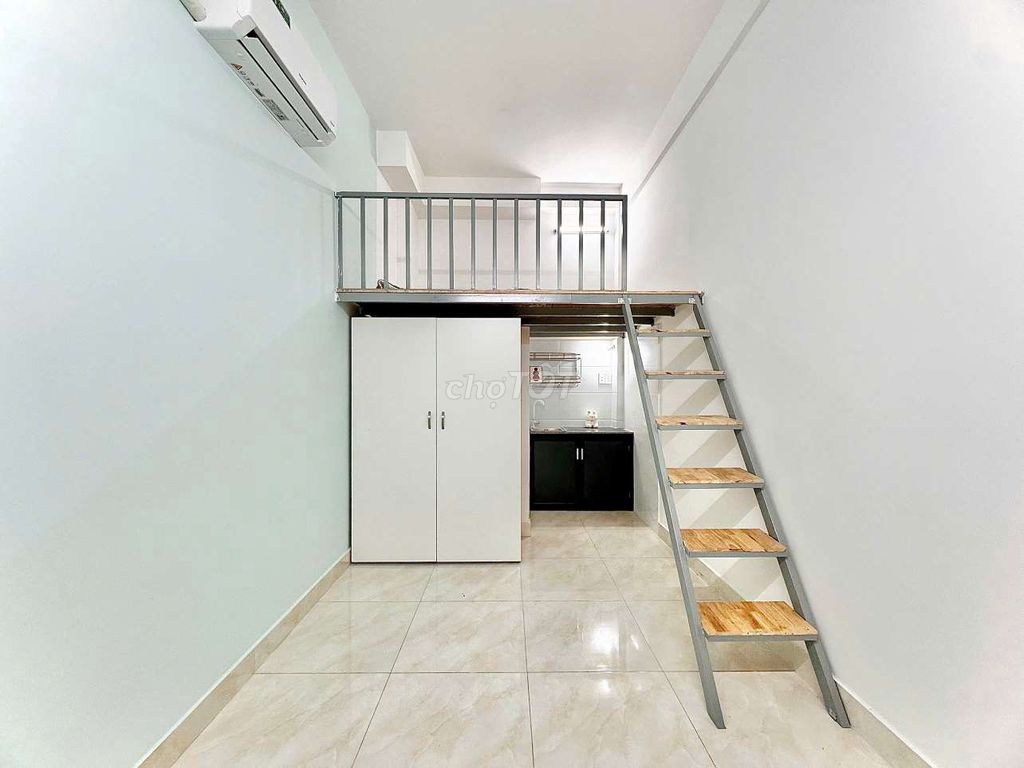 Phòng đẹp mới xây 28m² giá 3.5 triệu - Sẵn thang máy, máy lạnh ngay Tân Bình