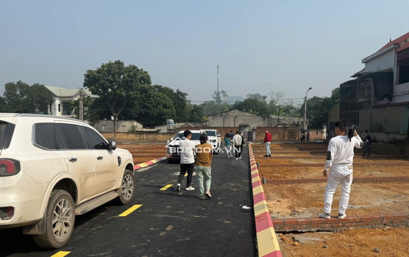 Đất nền Xuân Khanh, Sơn Tây 50m² giá 2 tỷ - Sổ đỏ chính chủ, đầu tư sinh lời!