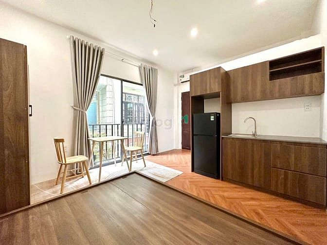 Phòng cho thuê Lê Thị Riêng Quận 1 giá 6 triệu - Vị trí trung tâm, tiện nghi đầy đủ!