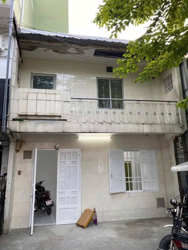 Front House cho thuê Hòa Hưng, Quận 10, 36m² giá 13 triệu - Không thể bỏ lỡ!