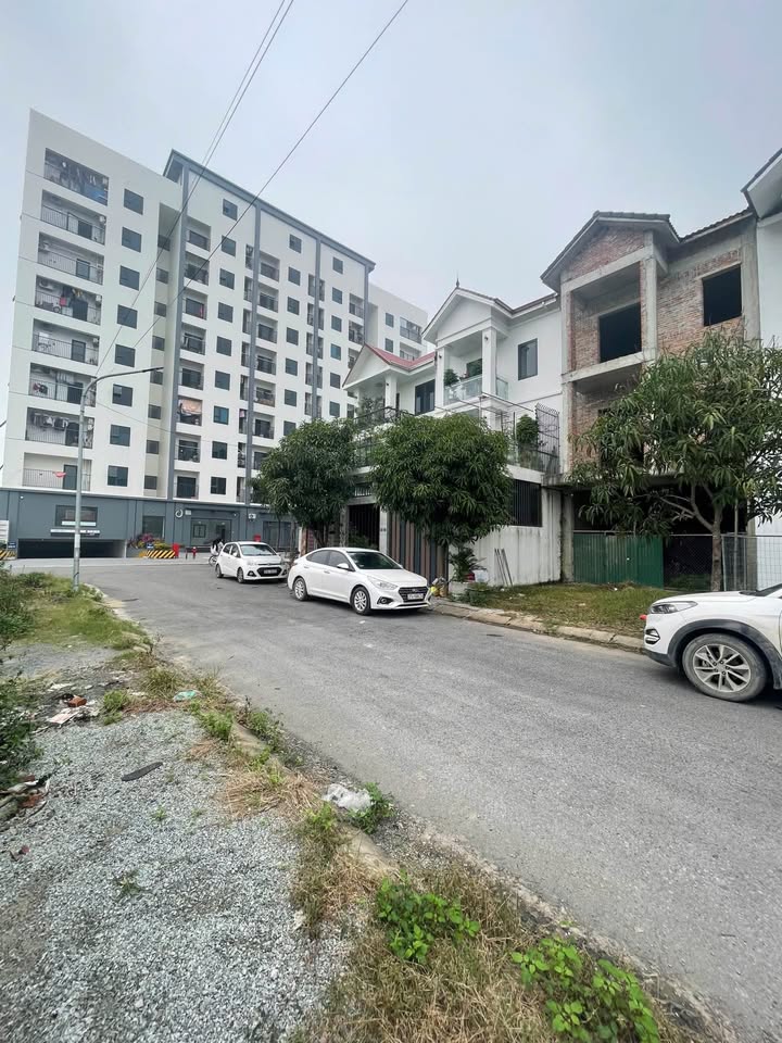 Biệt thự 3 tầng Nguyễn Trãi Vinh 120m² - Vị trí đắc địa, an ninh tốt!