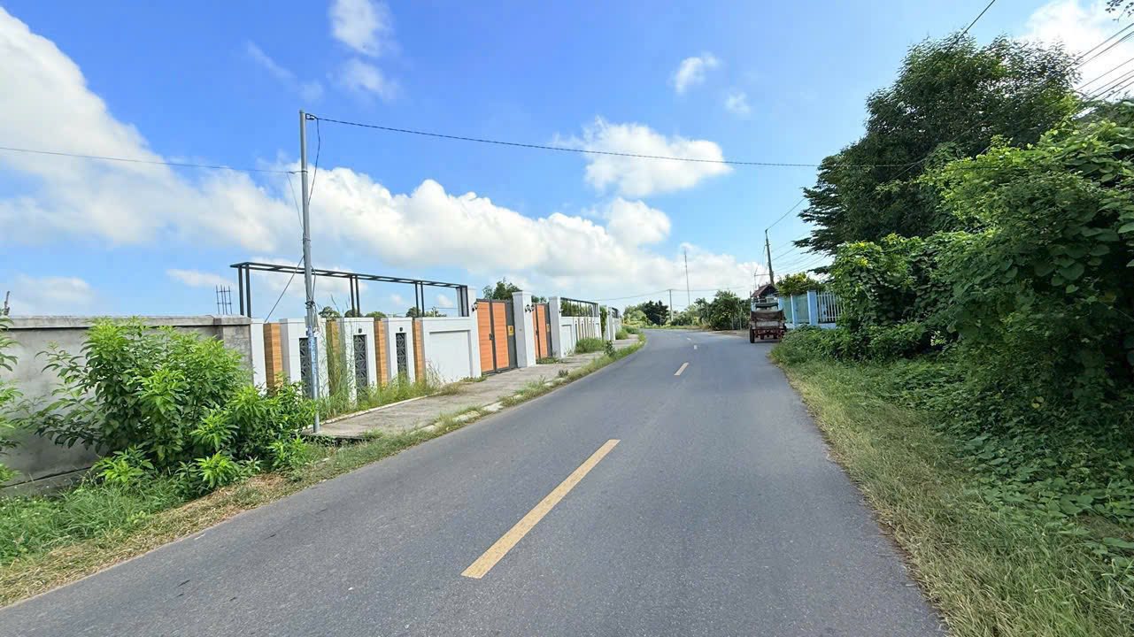 Đất nền trục chính thị trấn Phước Hải 692m² giá 4.5 tỷ - Cơ hội đầu tư tuyệt vời!
