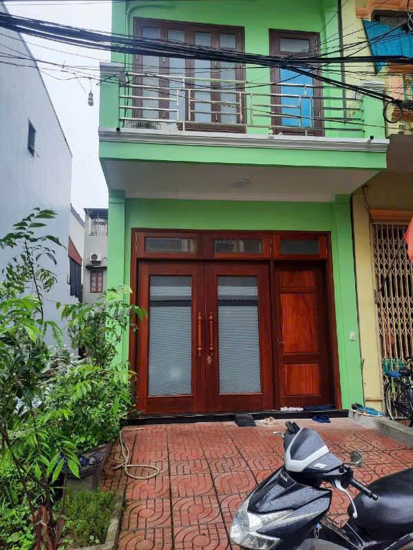 Nhà 2 tầng tại phường Hoa Lư, Ninh Bình, 79m² giá 8 tỷ - Vị trí trung tâm, thuận lợi kinh doanh!