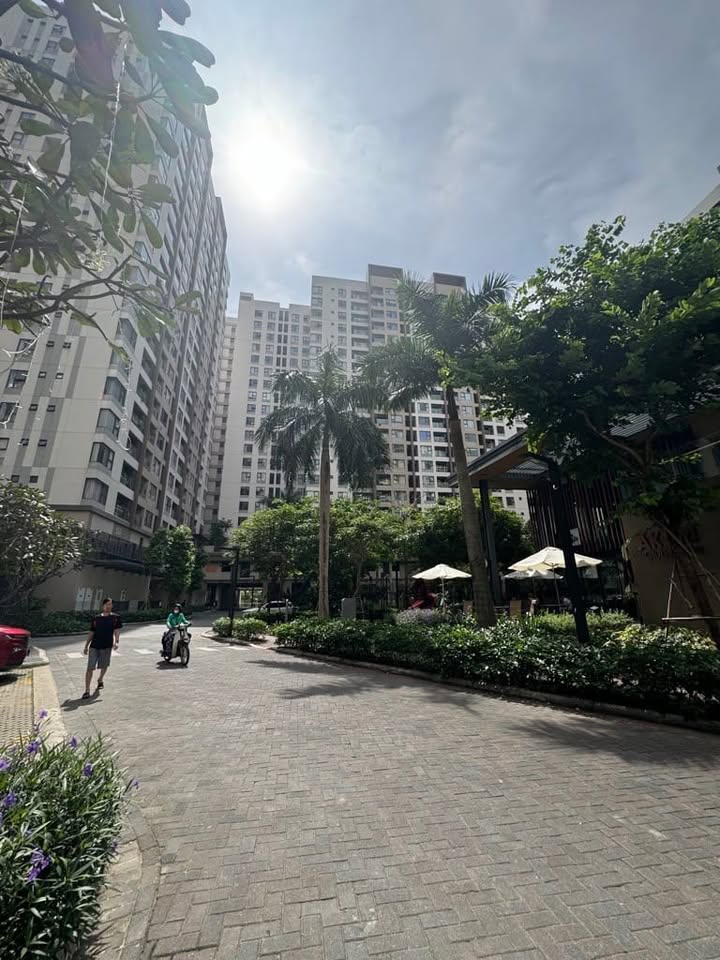 Chung cư Akari 77 Võ Văn Kiệt, Bình Tân 70m² giá 3.85 tỷ - Full nội thất, sẵn sàng vào ở!