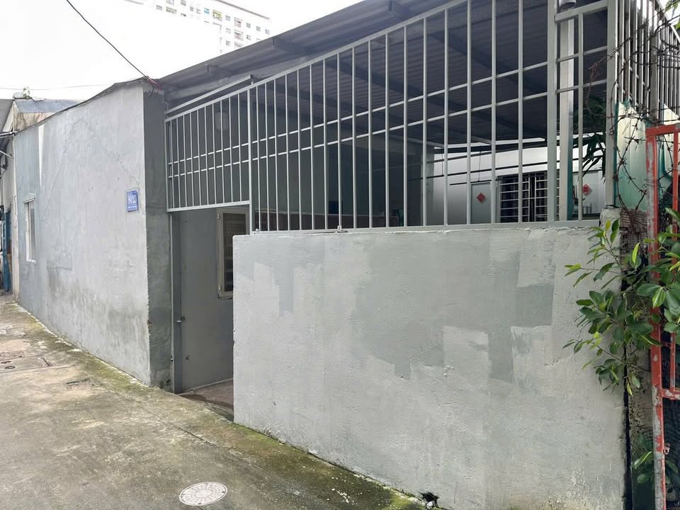 Bán đất liền kề đường B7, Nha Trang, diện tích 42-43.8m², giá chỉ 2.5 tỷ