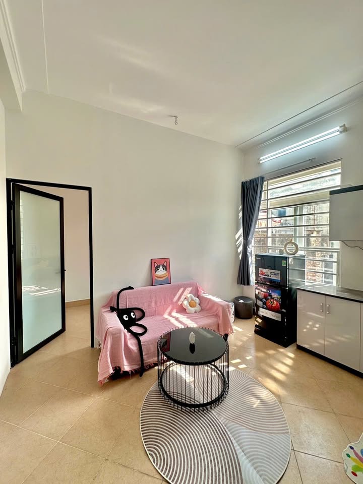 Phòng cho thuê tại Tứ Liên, Tây Hồ 2PN giá 6.8 triệu - Trống vào ngay!