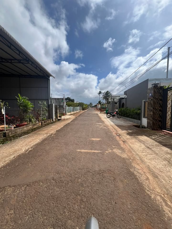 Đất mặt tiền hẻm đường G, xã Cư Êbur, 105m² giá 1.95 tỷ - Đầu tư sinh lời ngay!