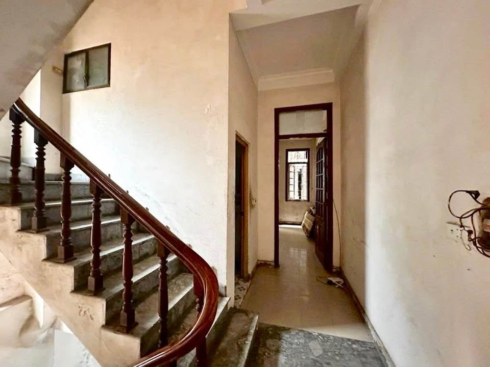 Nhà riêng Đống Đa 45m² giá 10 tỷ - Pháp lý sổ đỏ chính chủ!