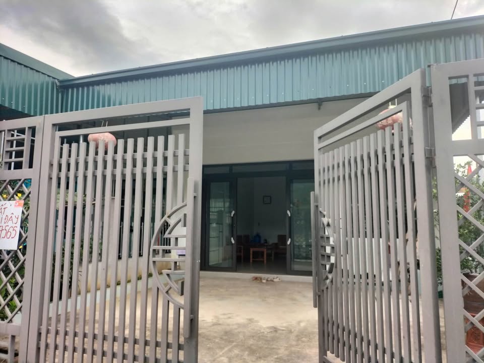 Nhà mặt tiền 6m ở Bắc Sơn, Uông Bí 211m² giá 1.4 tỷ - Kinh doanh nhỏ lý tưởng!