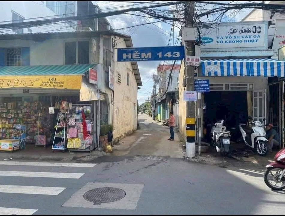 Bán căn hộ mặt tiền hẻm 143 Nguyễn Thị Minh Khai 90m² giá 1.3 tỷ - Kinh doanh nhỏ lý tưởng!