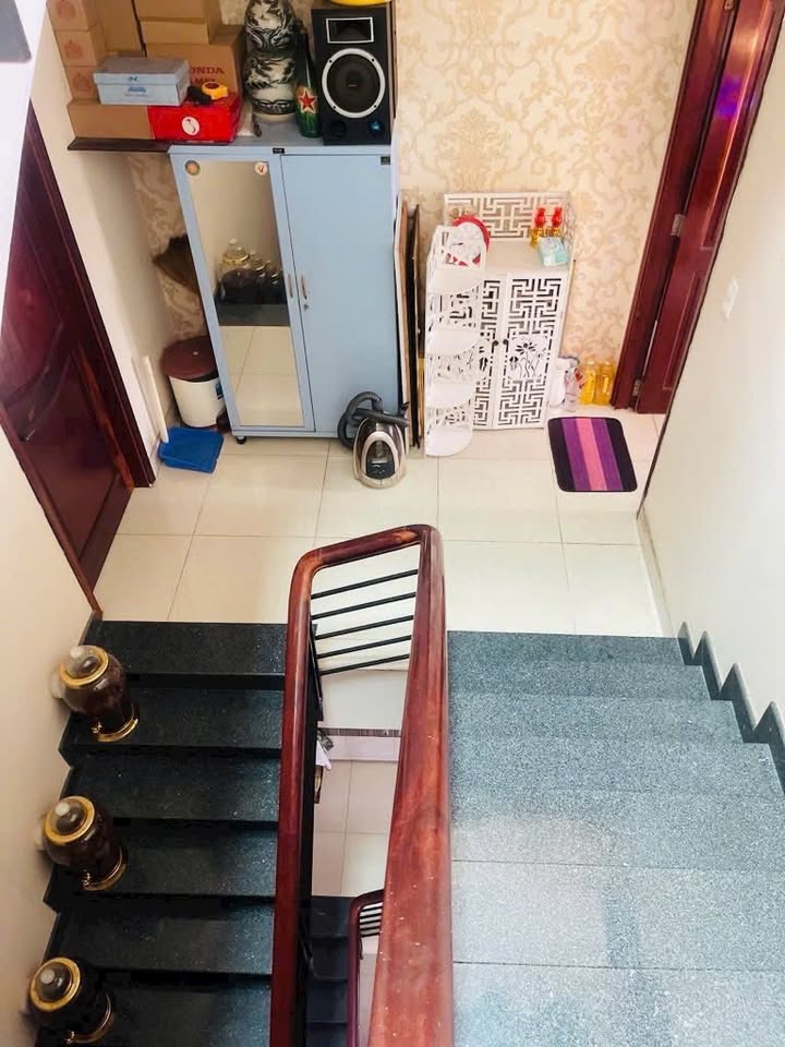 Nhà phố Phú Nhuận 70m² giá 9.5 tỷ - Nhà 3 tầng, gần chợ Cây Quéo!