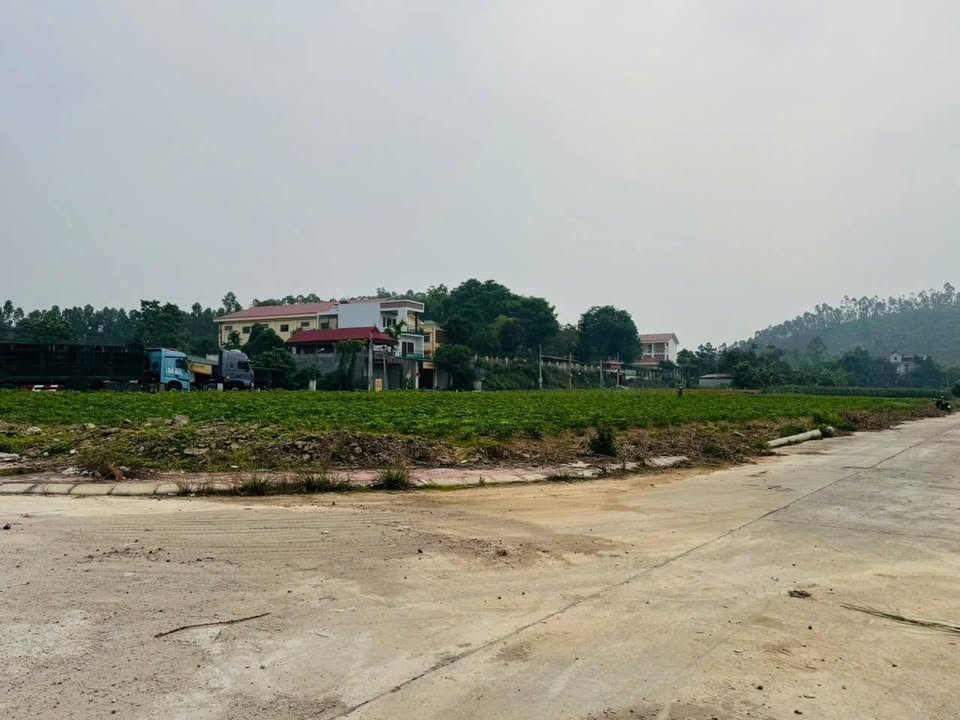 Đất nền Quang Sơn, Lập Thạch 140m² giá 9xx triệu - Đầu tư sinh lời ngay!