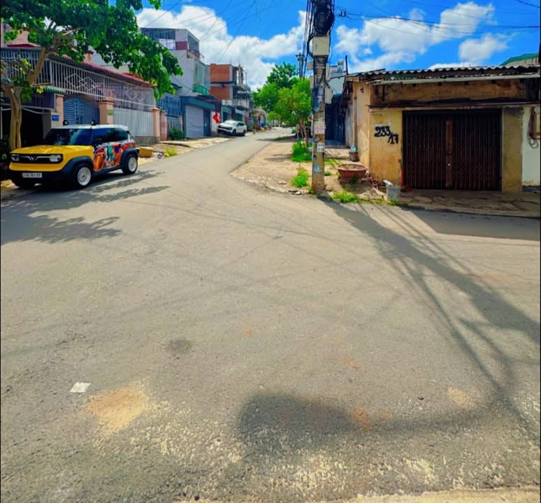 Nhà mặt tiền Xô Viết Nghệ Tĩnh Buôn Ma Thuột 71.2m² giá 3.1 tỷ - Kinh doanh thuận lợi!