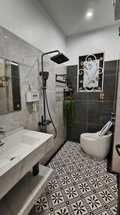 Nhà 4 tầng tại Hải Tân 41m² giá 2.7 tỷ - Hướng tây, ô tô đỗ cửa!