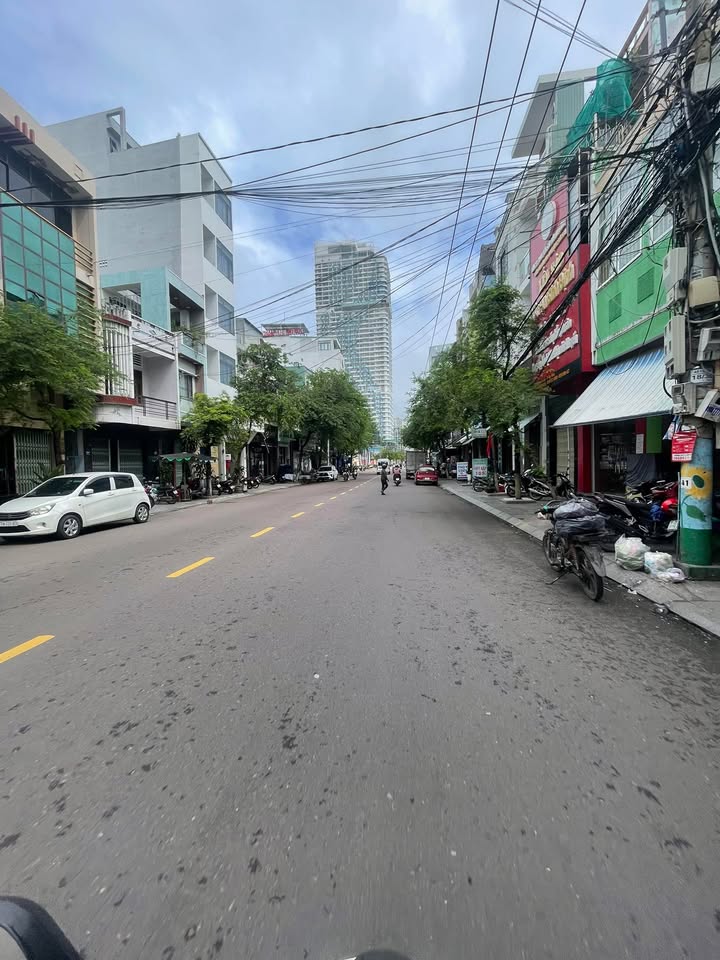 Nhà mặt tiền đường Ngô Mây, TP Quy Nhơn 156m² giá 18.5 tỷ - Vị trí kinh doanh lý tưởng!