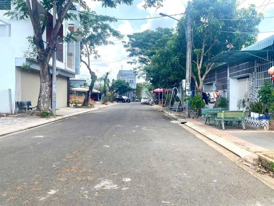 Đất nền khu dân cư Lan Anh 4, Bà Rịa 100m² giá 1.93 tỷ - Vị trí đẹp, thuận tiện sinh hoạt!