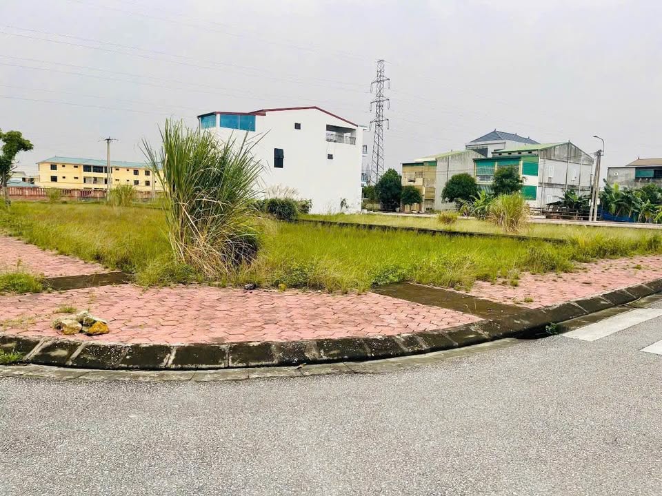 Đất lô góc 2 mặt tiền tại Hưng Đông, 145m² giá 5 tỷ - Tiềm năng đầu tư lớn!