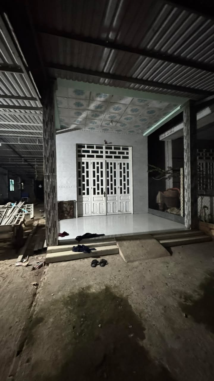 Nhà cấp 4 cho thuê tại KCN Cầu Tràm, 2 phòng ngủ giá 2.5 triệu - Cơ hội tuyệt vời cho gia đình!