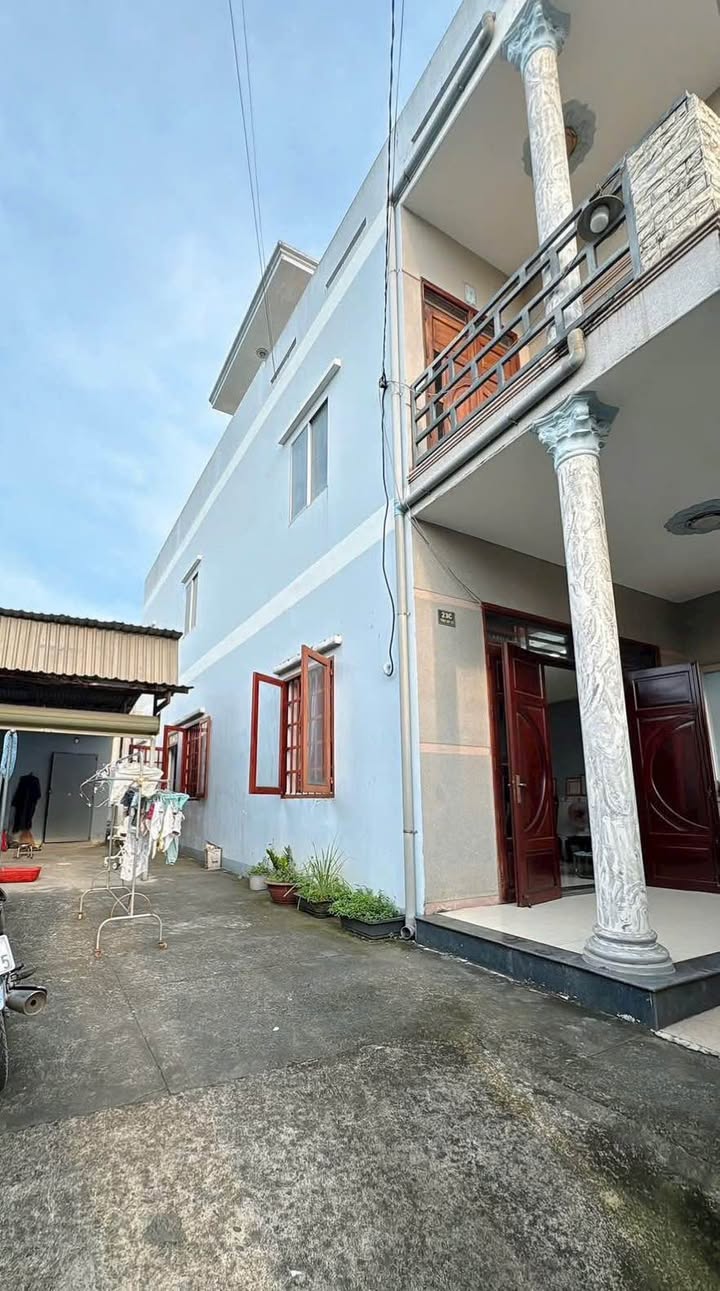 Nhà 2 Tầng Giáo Xứ Phúc Lâm, Biên Hòa 200m² chỉ 5.5 tỷ - Đầu tư sinh lời ngay!