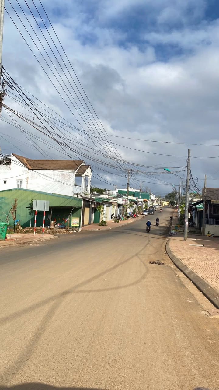 Mặt tiền kinh doanh đường Hùng Vương, P Tân Lập, 93m² giá 4.4 tỷ - Đầu tư sinh lời ngay!