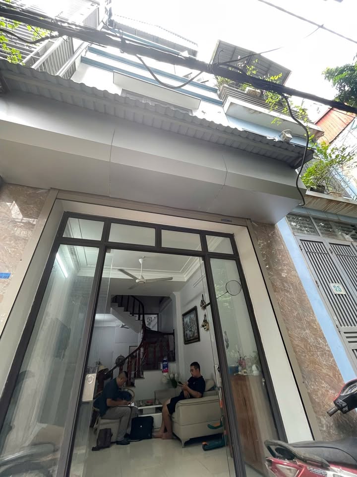 Nhà riêng Đông Ngạc 41m² giá chỉ 6 tỷ - Sẵn sàng ở ngay!