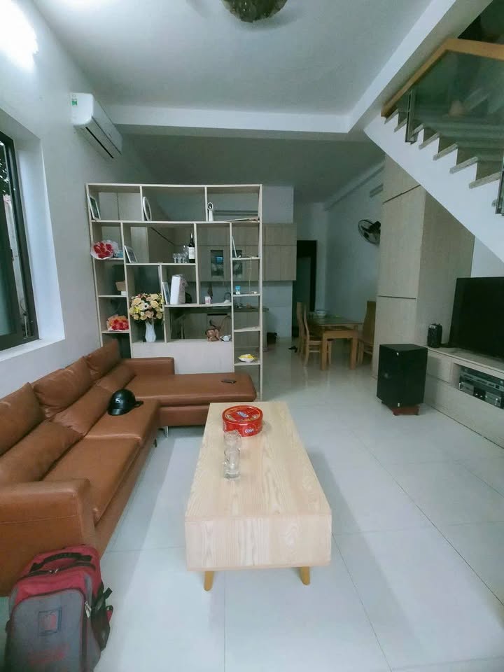 Nhà 2 tầng mới đẹp tại Phường Đông Cương 82m² chỉ 1.8 tỷ - Chính chủ thiện chí bán!