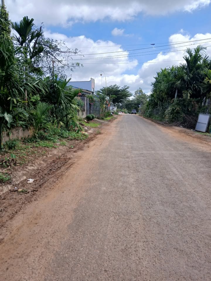 Đất thổ cư Đắk Mil 180m² giá 800 triệu - Bớt lộc cho người thiện chí!