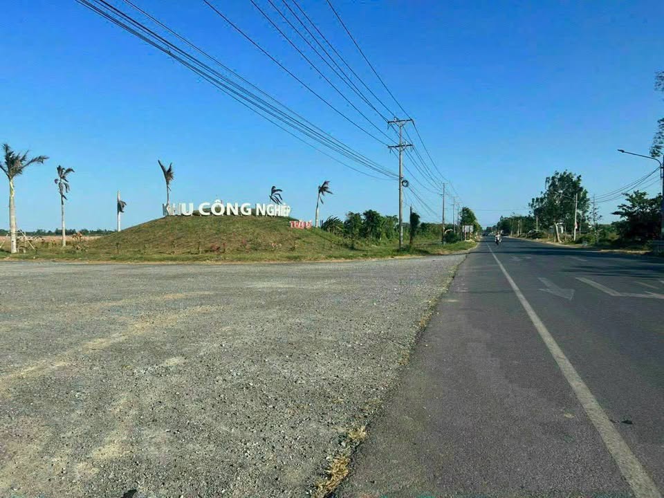 Đất nền mặt tiền Trần Đề, Sóc Trăng 600m² giá chỉ 100 triệu - Cơ hội đầu tư tuyệt vời!