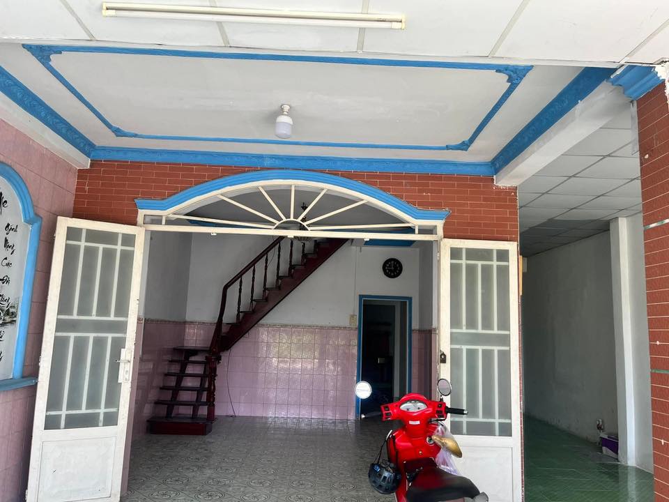 Nhà cho thuê mặt tiền đường Thới Tam Thôn 105m² - Giá chỉ 6.5 triệu/tháng!