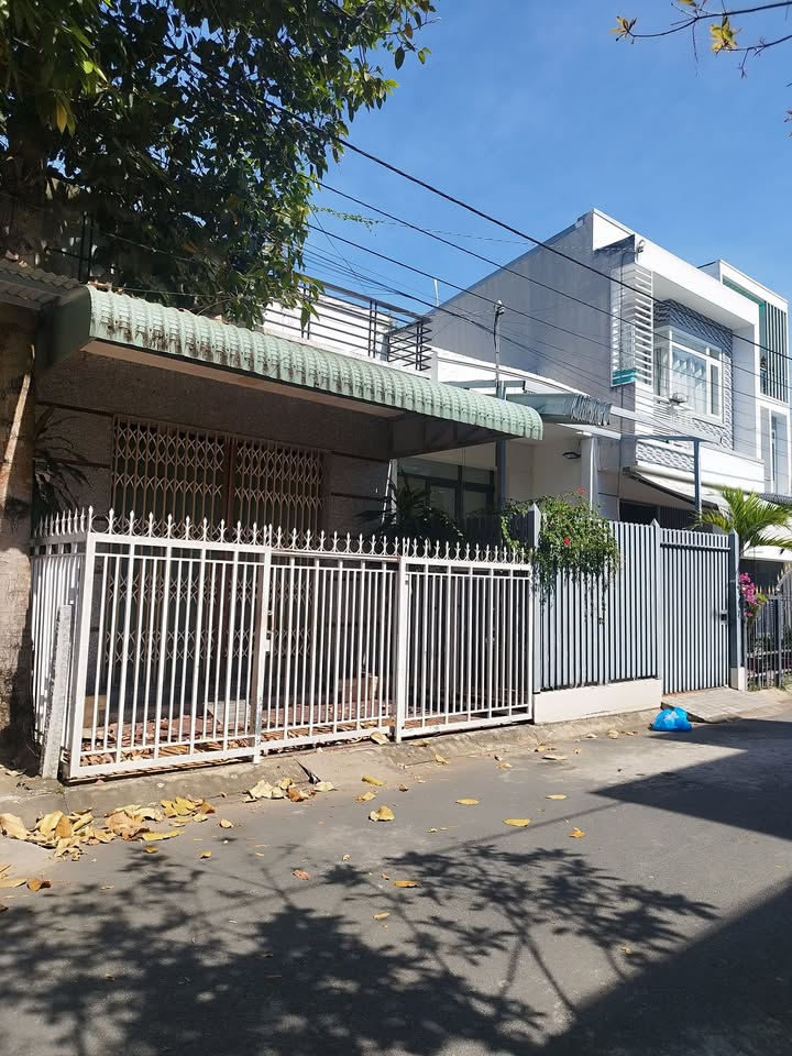 Nhà cấp 4 đường số 17, phường Bình Khánh, 95m² giá 2.6 tỷ - Sổ đỏ chính chủ!