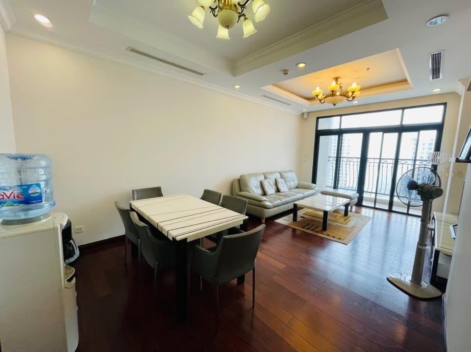 Căn hộ 2PN cho thuê tại Royal City, Thanh Xuân - Đầy đủ nội thất, thoáng mát!