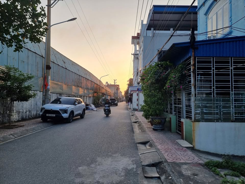 Đất 104m² trục chính chợ Hải Thành 1, Dương Kinh chỉ 3,8 tỷ - Cơ hội đầu tư tuyệt vời!