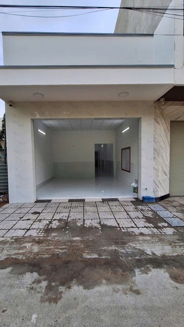 Nhà bán gấp Khu Lan Anh 1, Hương Lộ 2, Bà Rịa 100m² giá 2.5 tỷ - Sẵn sàng vào ở!