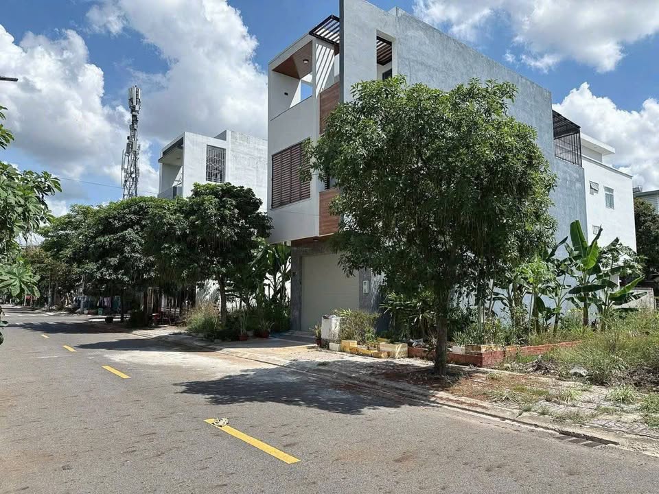 Đất nền mặt tiền Nguyễn Hữu Huân 90m² giá 2.39 tỷ - Đầu tư sinh lời ngay!